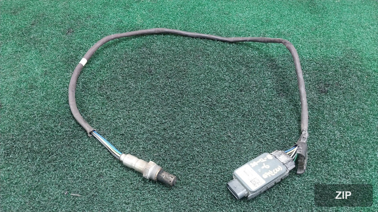 Датчик Volkswagen 04L907805FH