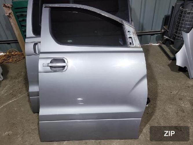 Hyundai Grandstarex 2014 — передняя дверь правая (водителя)