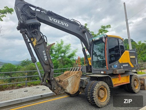 Экскаватор-погрузчик Volvo EW140E Pro, 2021 г.в.