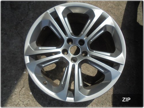 Диск алюминиевый 20" (8.5Jx20H2 ET33) 8R0601025BK