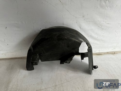 Направляющая стекла задней двери водительская