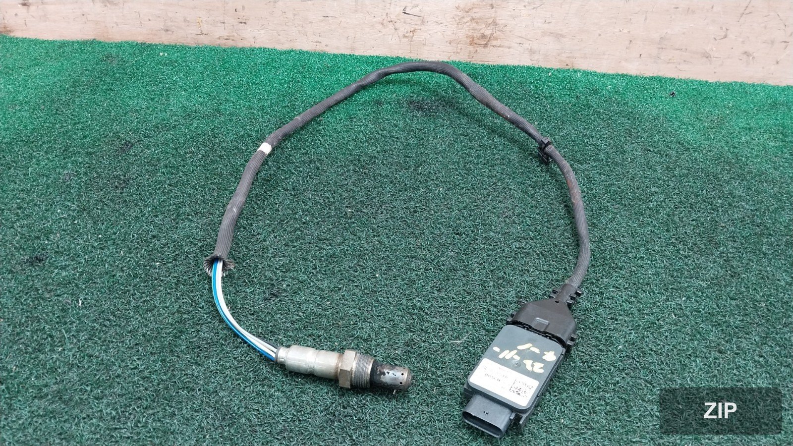 Датчик Volkswagen 04L907805FH