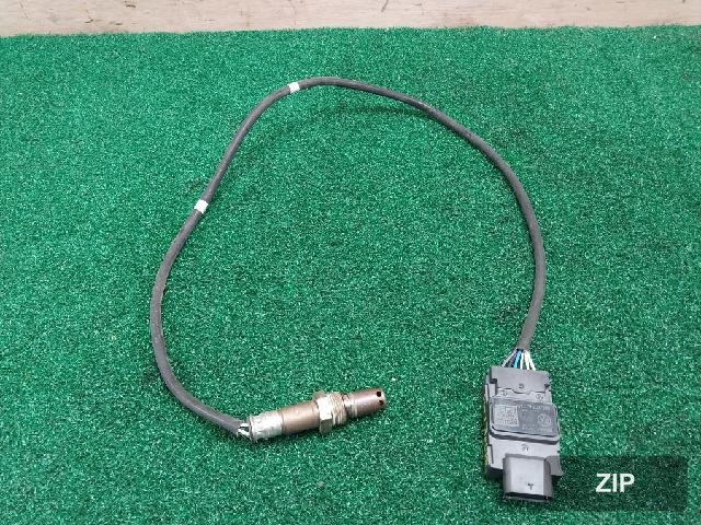 Датчик Volkswagen Tiguan 2 поколения 05L907807AD