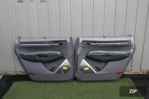 Комплект боковых штор и обивки дверей второго ряда EV9 с подсветкой