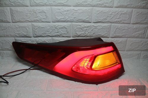 Фонарь задний светодиодный левый (водителя) 924012T600