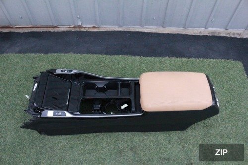 Подлокотник консоль Sorento MQ4