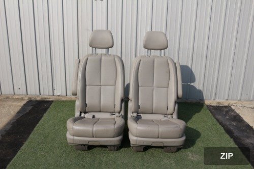 Подлокотник третьего ряда с ISOFIX для 9-местного Carnival