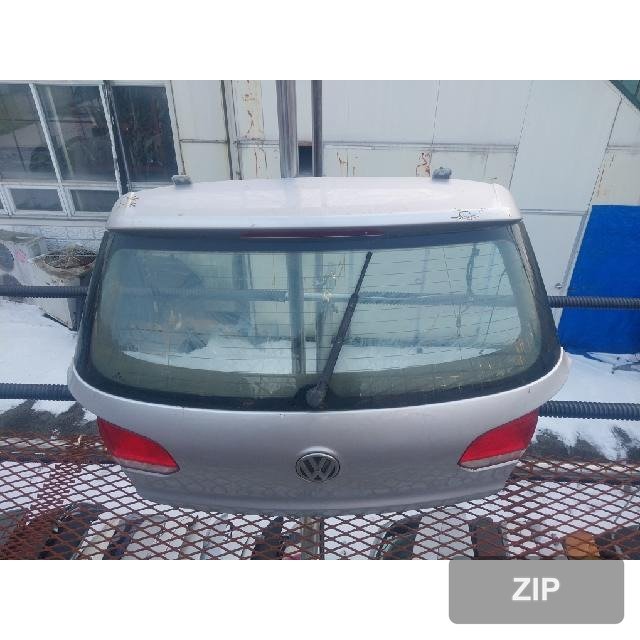 Volkswagen Golf 2012 — крышка багажника 5K6827025J