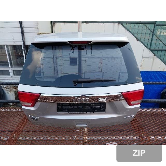 Jeep 3.0 CRD 2012 — дверь багажника 55369603AE