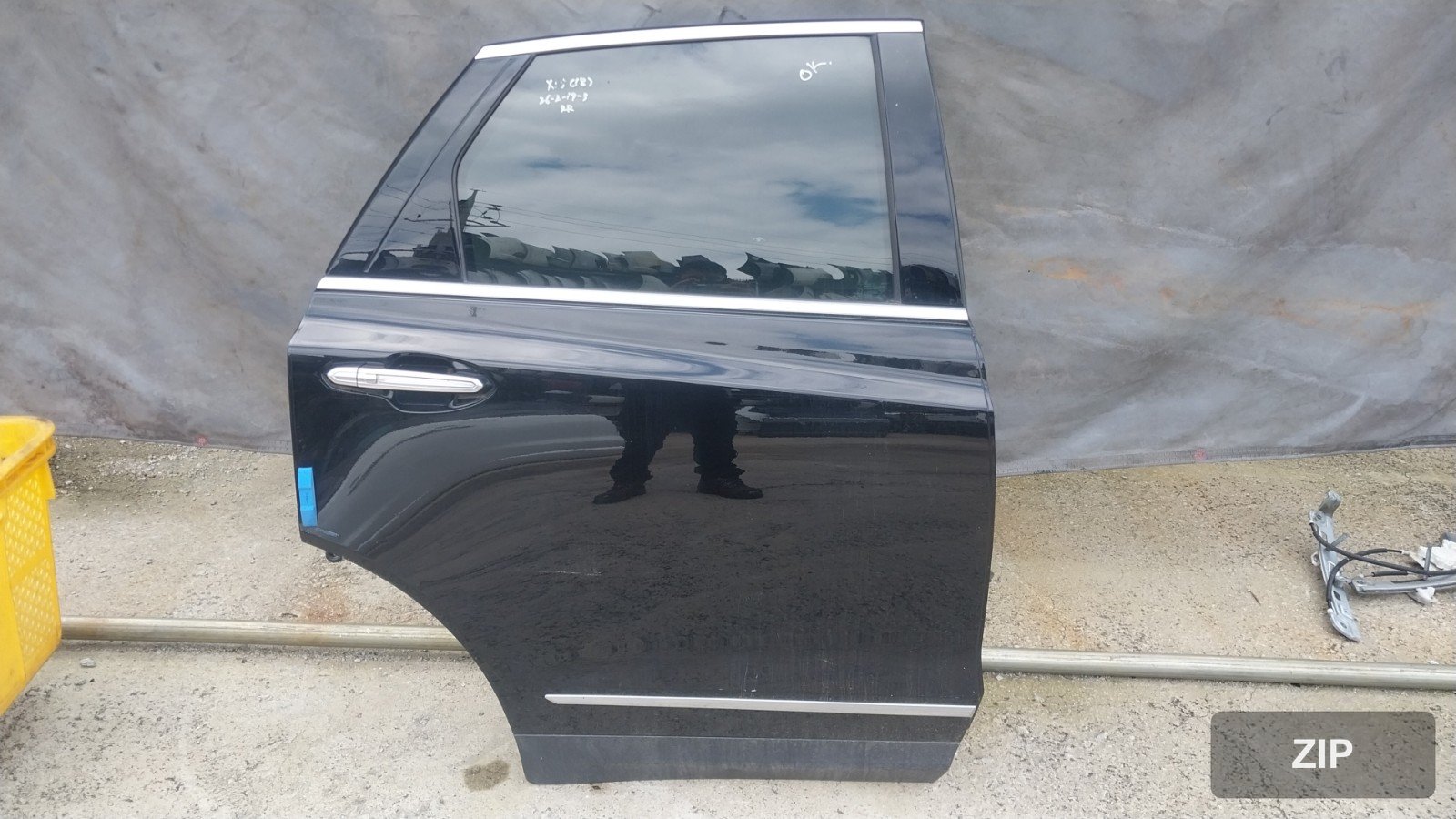 Cadillac 2018 3.6 4WD Platinum — задняя дверь правая