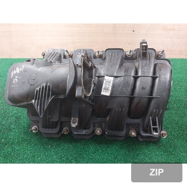 Jeep 2.0 Diesel Limited 4WD 2005 — впускной коллектор 5303277AA