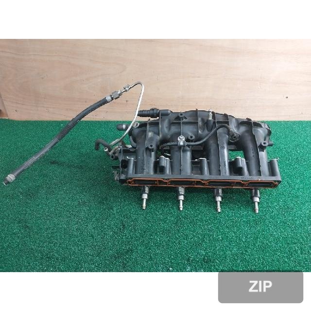Audi A4 2006 — впускной коллектор 06F 133 201 P