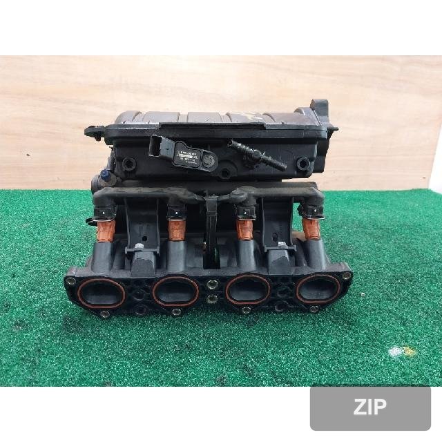 Peugeot 206 2005 — впускной коллектор 9657539680