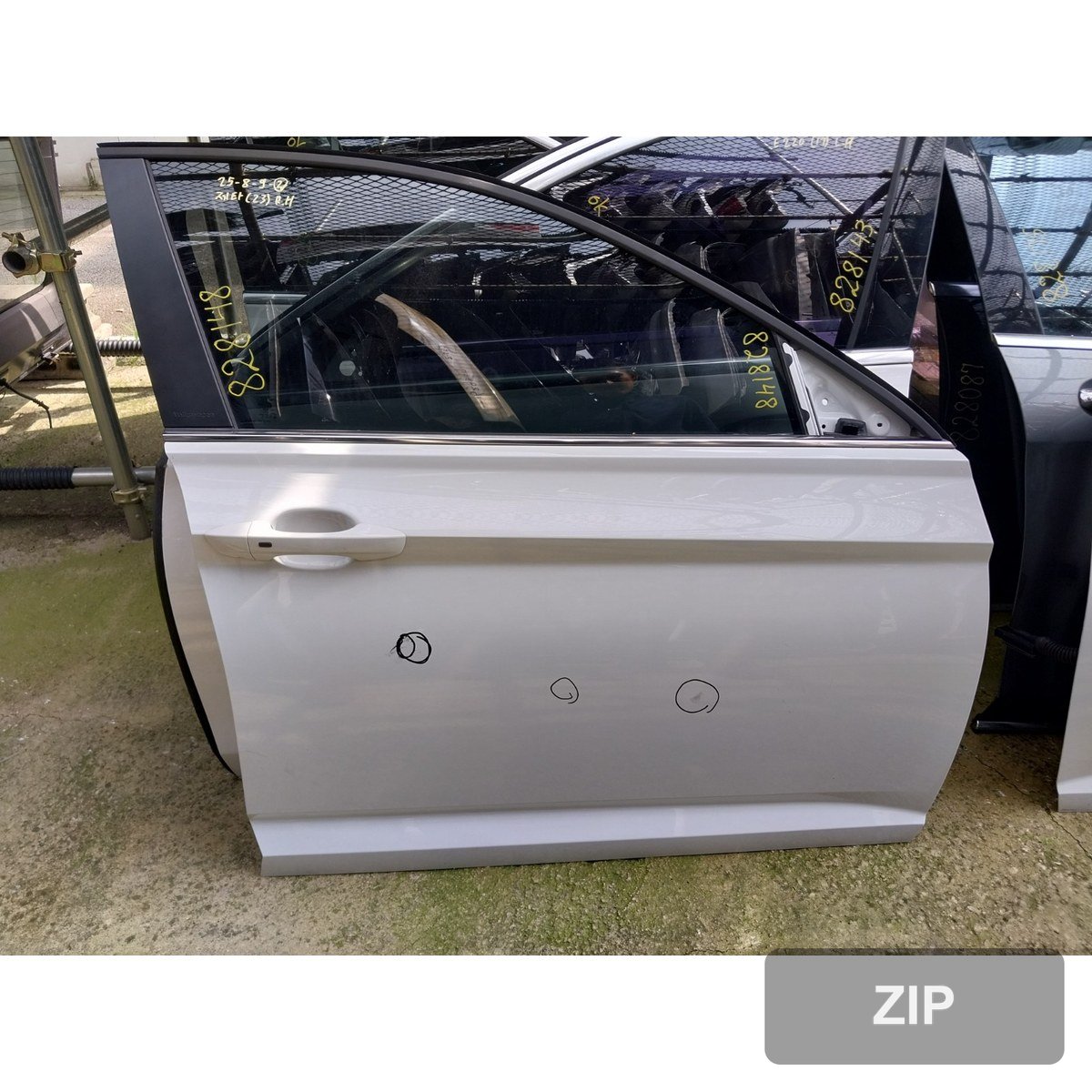 Volkswagen Jetta 2023 — дверь передняя правая (пассажирская)