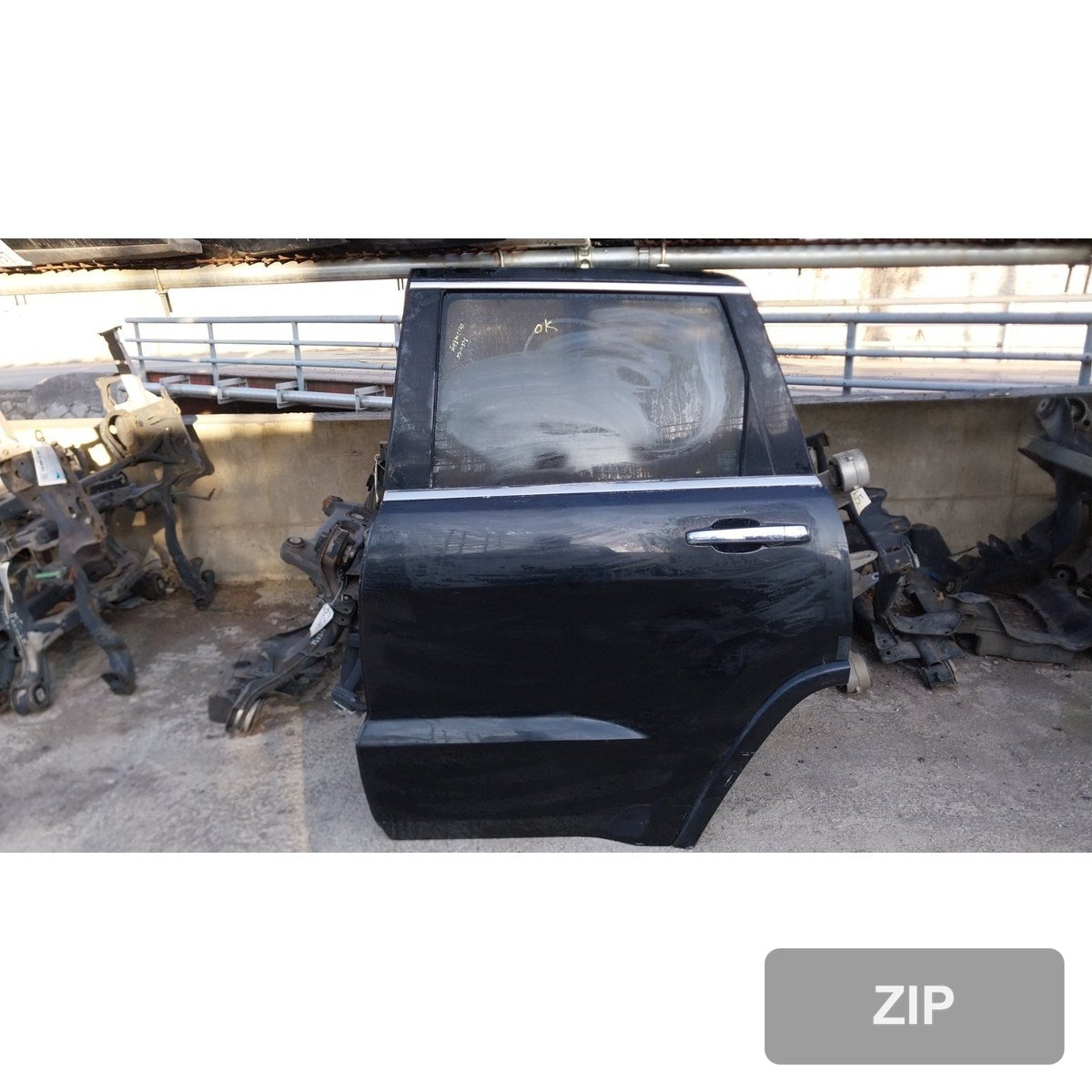 Jeep 3.0 CRD 2014 — дверь задняя левая