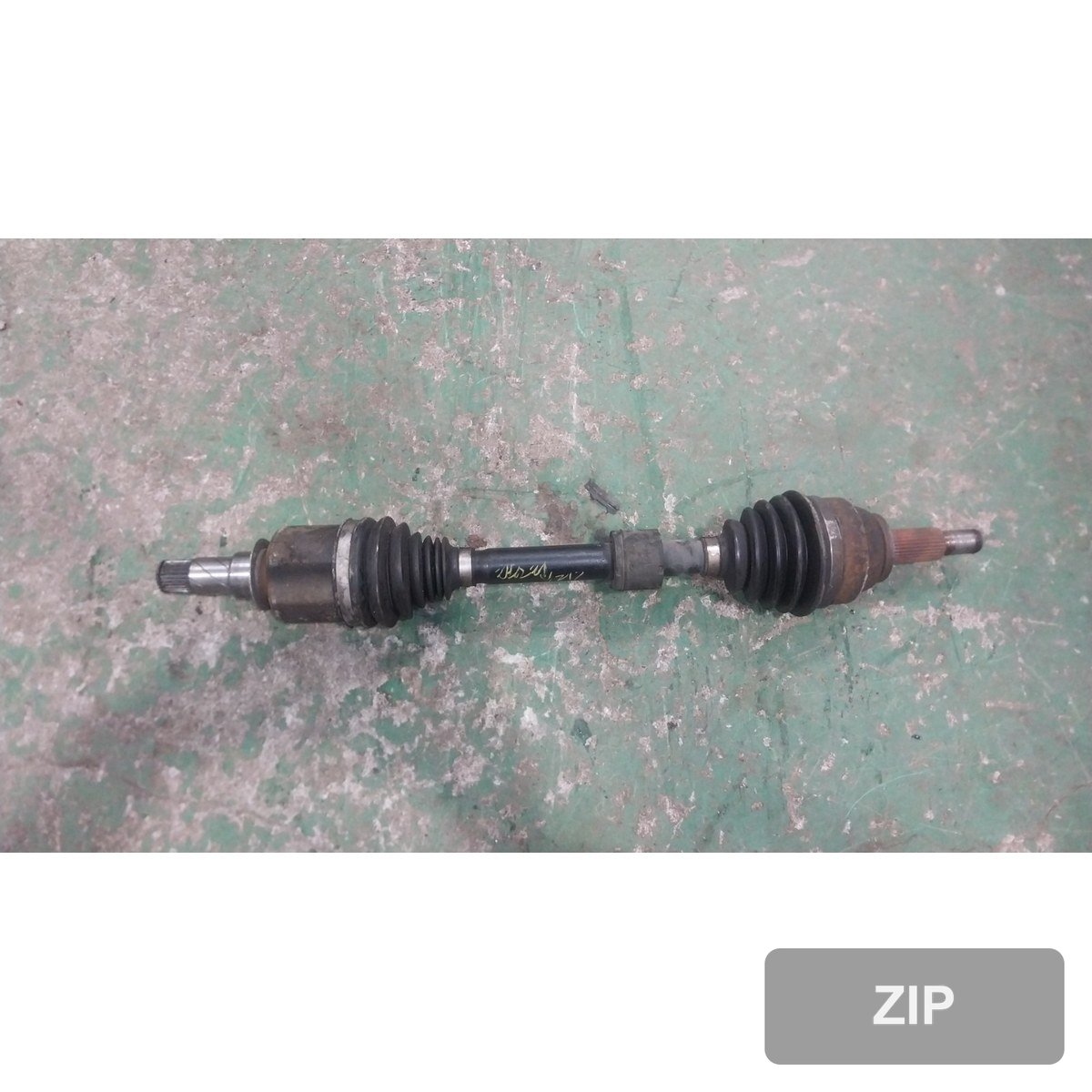 Renault Samsung SM6 2016 — ШРУС левый 391011129R