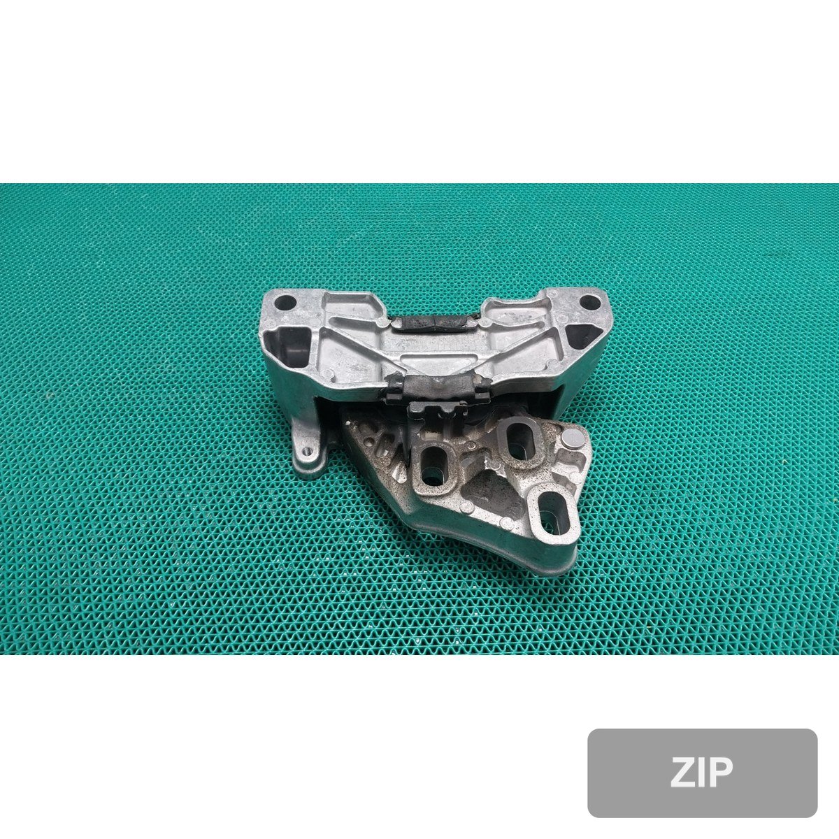 Mercedes-Benz A220 2021 — кронштейн A2472403200