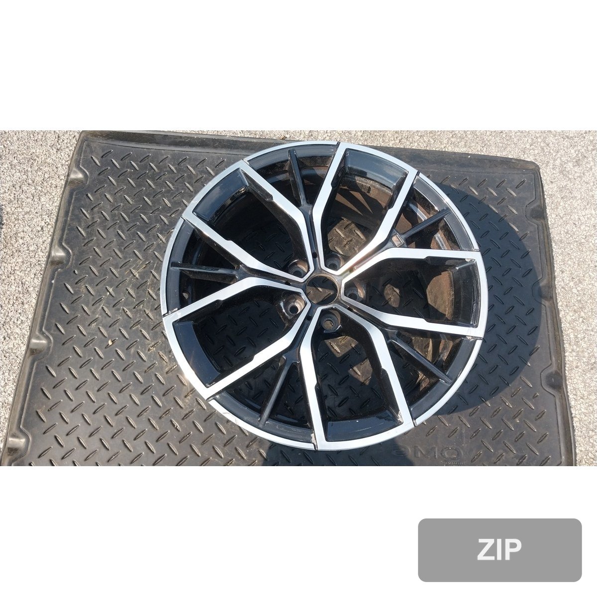 BMW 520d M Sports 2023 — алюминиевый диск 8747234