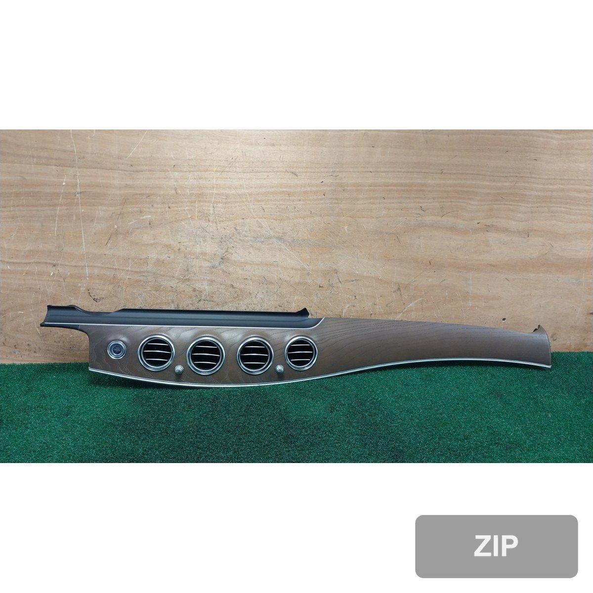 Дефлектор воздухопровода Mercedes-Benz E300 A2138307700