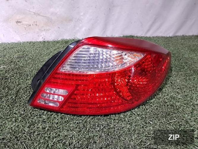 Kia Rio 2000 — задний фонарь правый 0K30C 51150