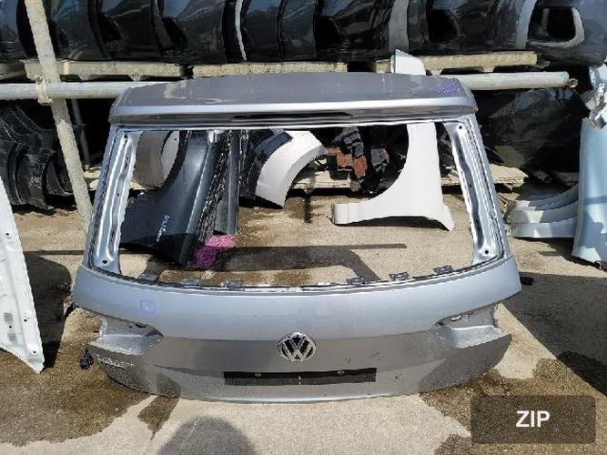 Volkswagen Tiguan 2019 — крышка багажника