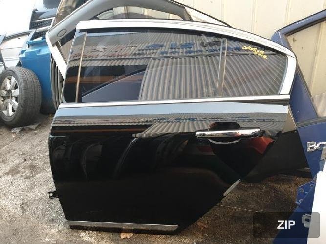 Hyundai Genesis 2013 — дверь задняя левая 770033M000