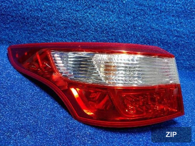 Renault SM5 2011 — фонарь задний левый наружный