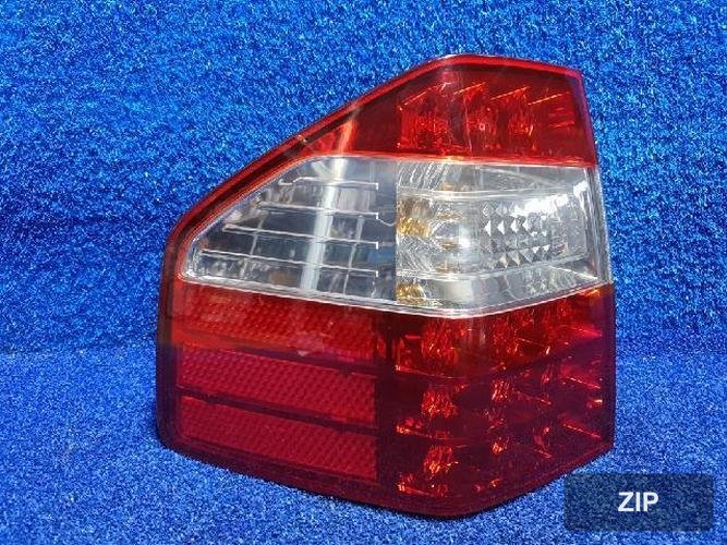 Kia Mohave 2008 — задний фонарь левый (внешний) 92401 2J101