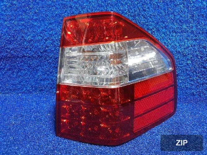 Kia Mohave 2008 — фонарь задний правый наружный 92402 2J101