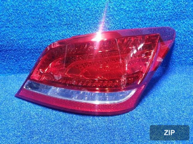 Hyundai Equus 2011 — задний фонарь правый 92402 3N000