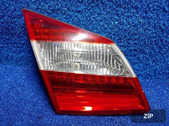 Hyundai Genesis 2012 — задний фонарь внутренний левый 924033M22