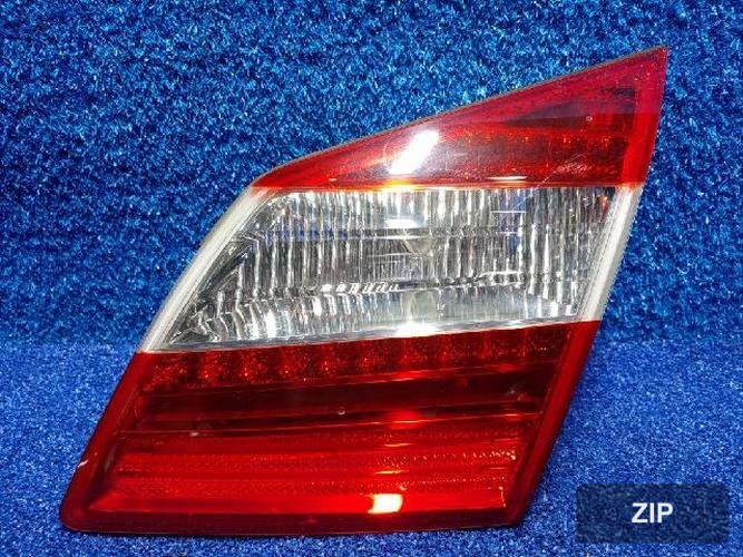 Hyundai Genesis 2012 — фонарь задний правый внутренний 924043M22