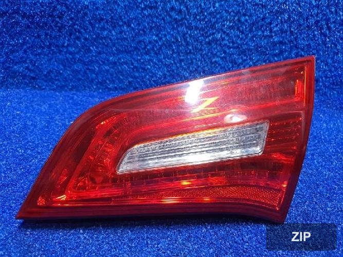 Kia K7 2012 — фонарь задний внутренний правый 924063R0