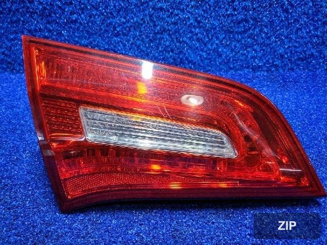Kia K7 2011 — задний фонарь внутренний левый 924053R0