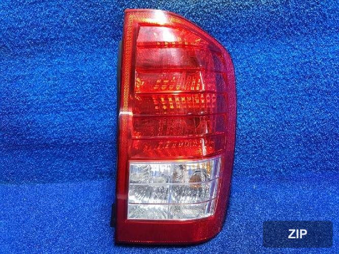 Kia Carnival 2010 — фонарь задний правый наружный