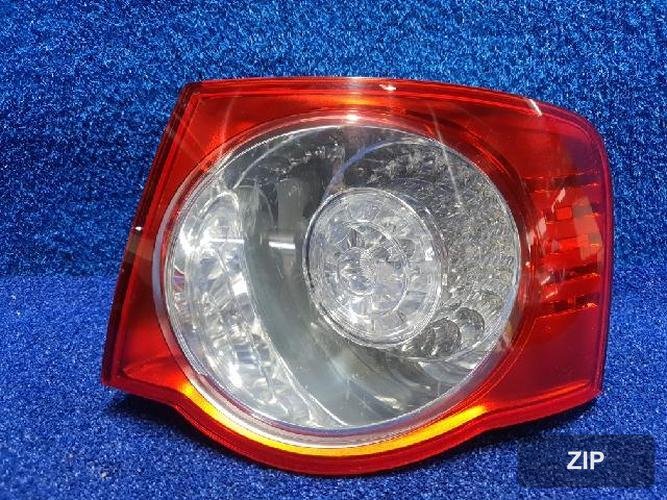 Volkswagen Jetta 2010 — фонарь задний правый