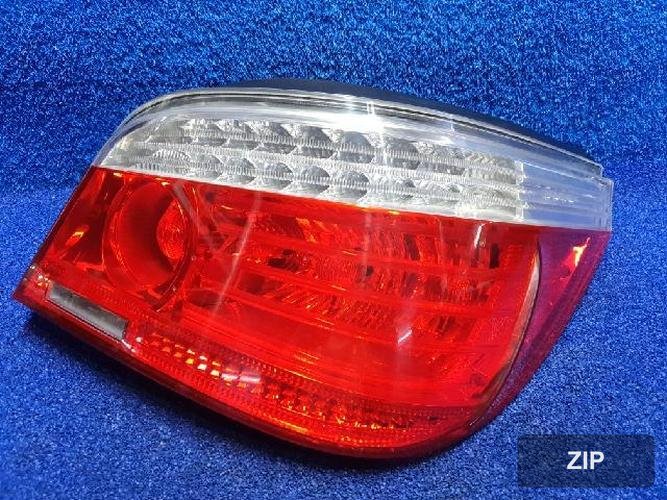 BMW 5 Series 2008 — задний фонарь правый внешний 7361882