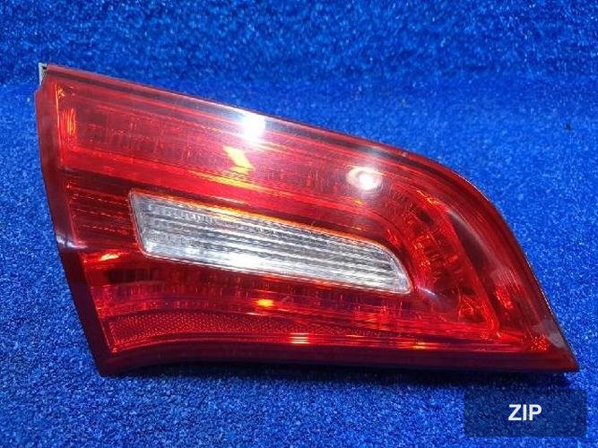 Kia K7 2011 — фонарь задний внутренний левый 4-контактный