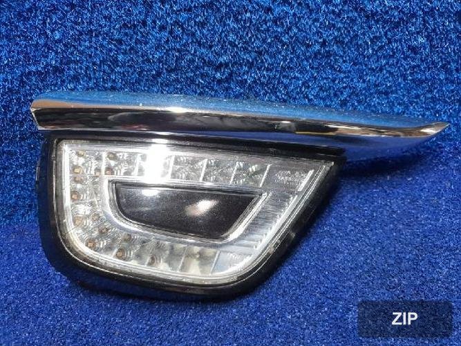 Renault QM5 2015 — противотуманный фонарь правый 266009630R