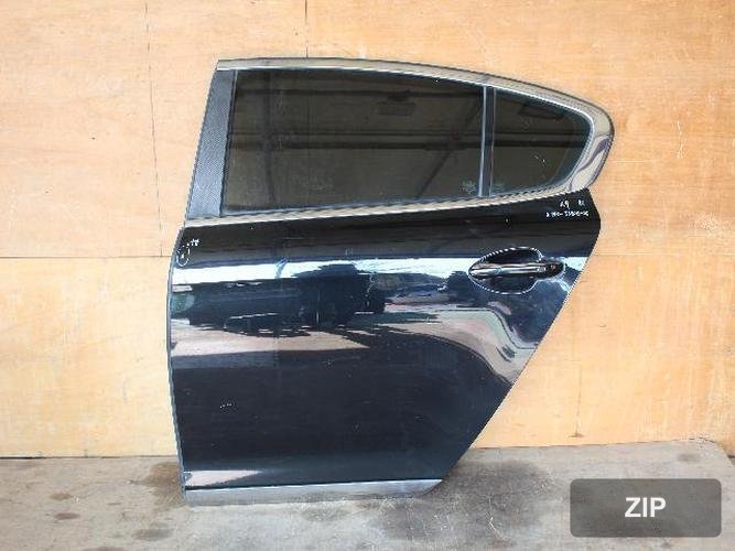 Kia K9 2013 — задняя дверь левая