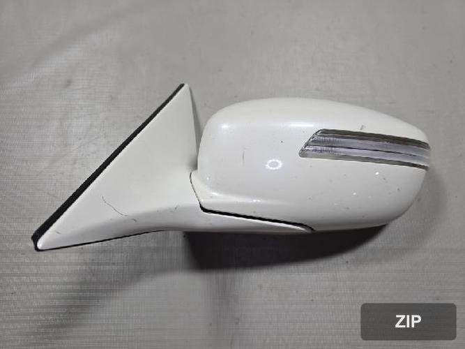 Kia Opirus 2010 — боковое зеркало левое