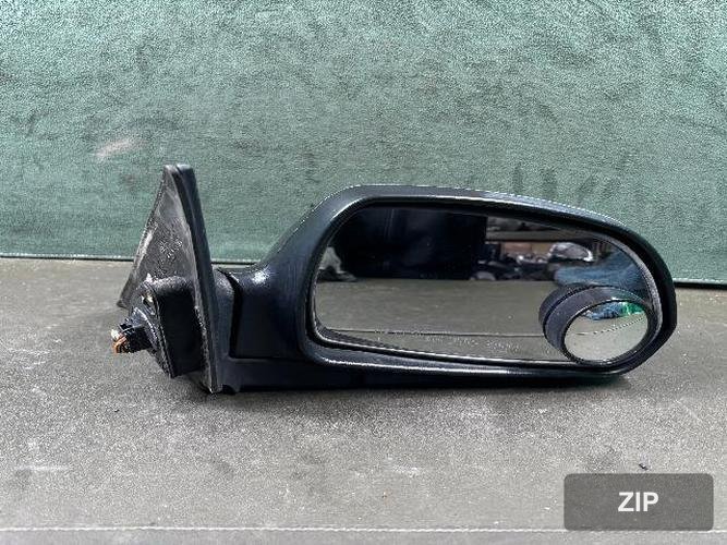 Hyundai Avante 2004 — зеркало боковое правое