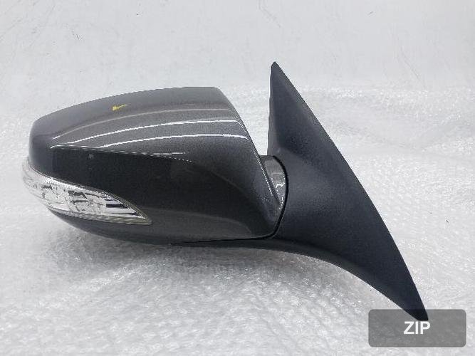 Hyundai Genesis 2013 — боковое зеркало правое с повторителем