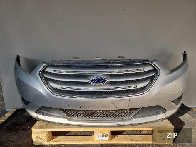 Ford Taurus 2014 — передний бампер