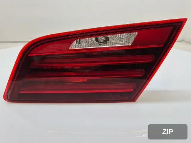 BMW 5-series 2010 — фонарь задний правый внутренний 63217306164