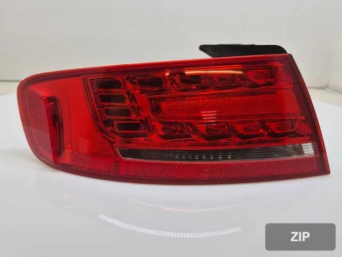 Audi A4 2010 — фонарь задний левый наружный