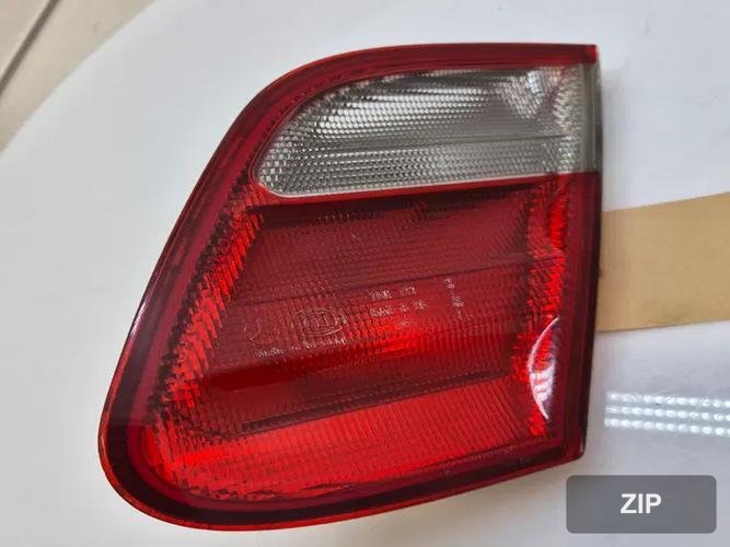 Mercedes-Benz CLK-Class 2000 — задний фонарь правый внутренний 2088200664