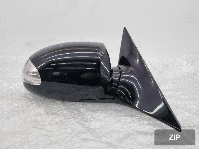 Kia Opirus 2007 — боковое зеркало правое с сигналом