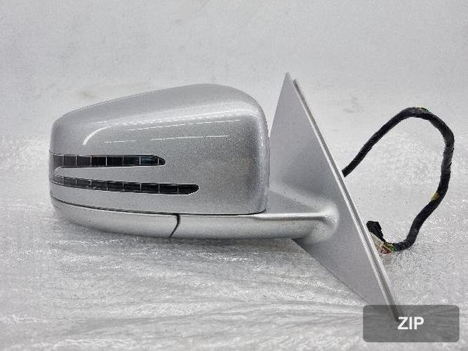 Mercedes-Benz S-Class 2011 — зеркало боковое правое
