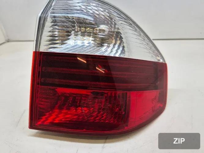 BMW X-Series 2008 — фонарь задний правый наружный 7162210